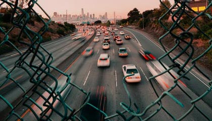 开云体育官网-职业联赛多支队伍经营难以为继，职业联赛的意义